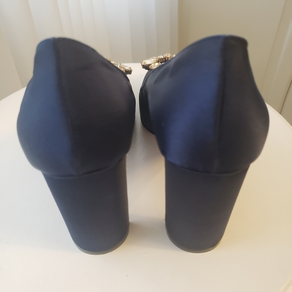 New ANNA F. Italian satin blue pumps, sz 38.5 - Picture 5 of 9